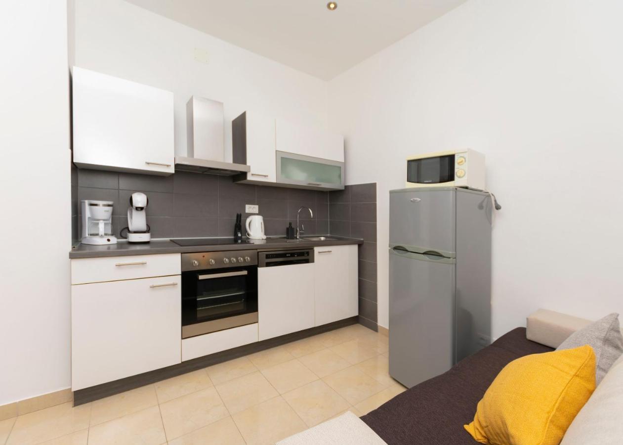 Apartments Beach Dream Mimice Exterior foto