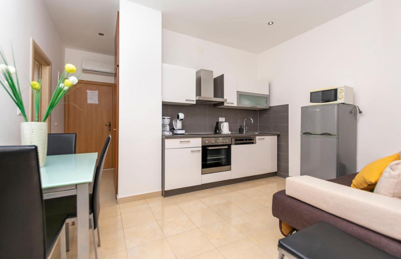 Apartments Beach Dream Mimice Exterior foto